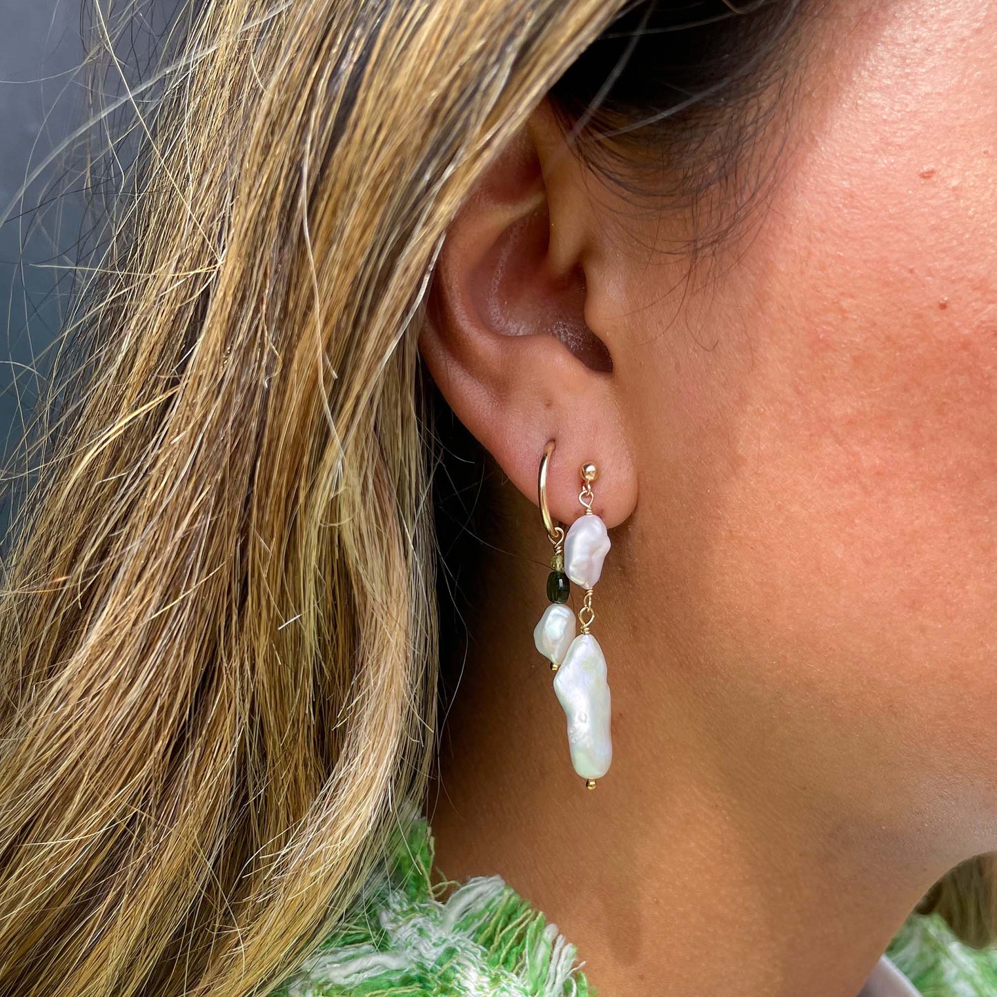 Gold filled handgemaakte oorbellen met parels en edelstenen
