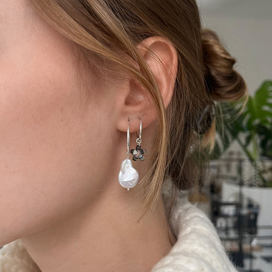 Plumeria Paradise earring set silver