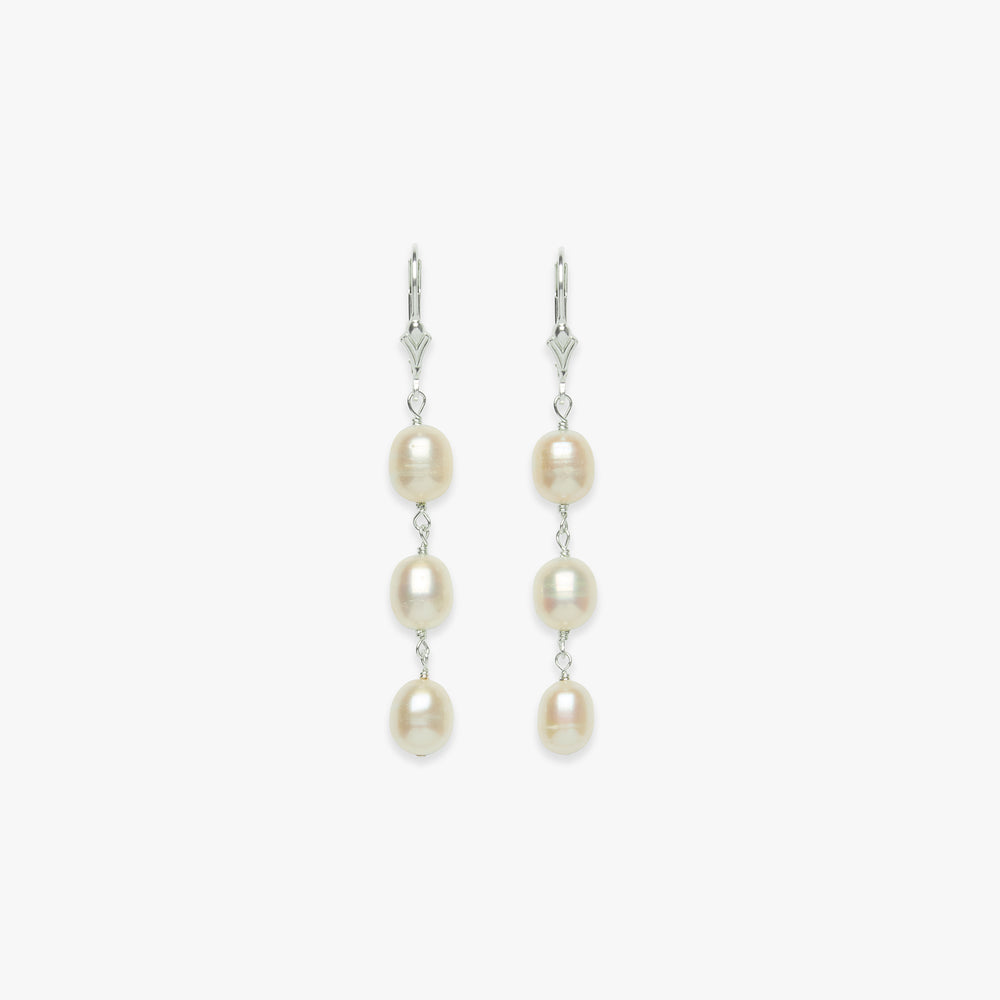 Triple pearl hook earring silver