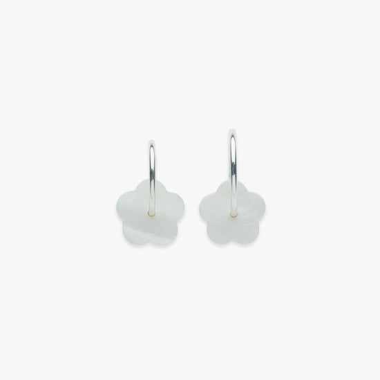 Load image into Gallery viewer, Baby Wildflower earring silver
