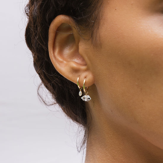 Gouden oorbellen met parel en Herkimer diamant