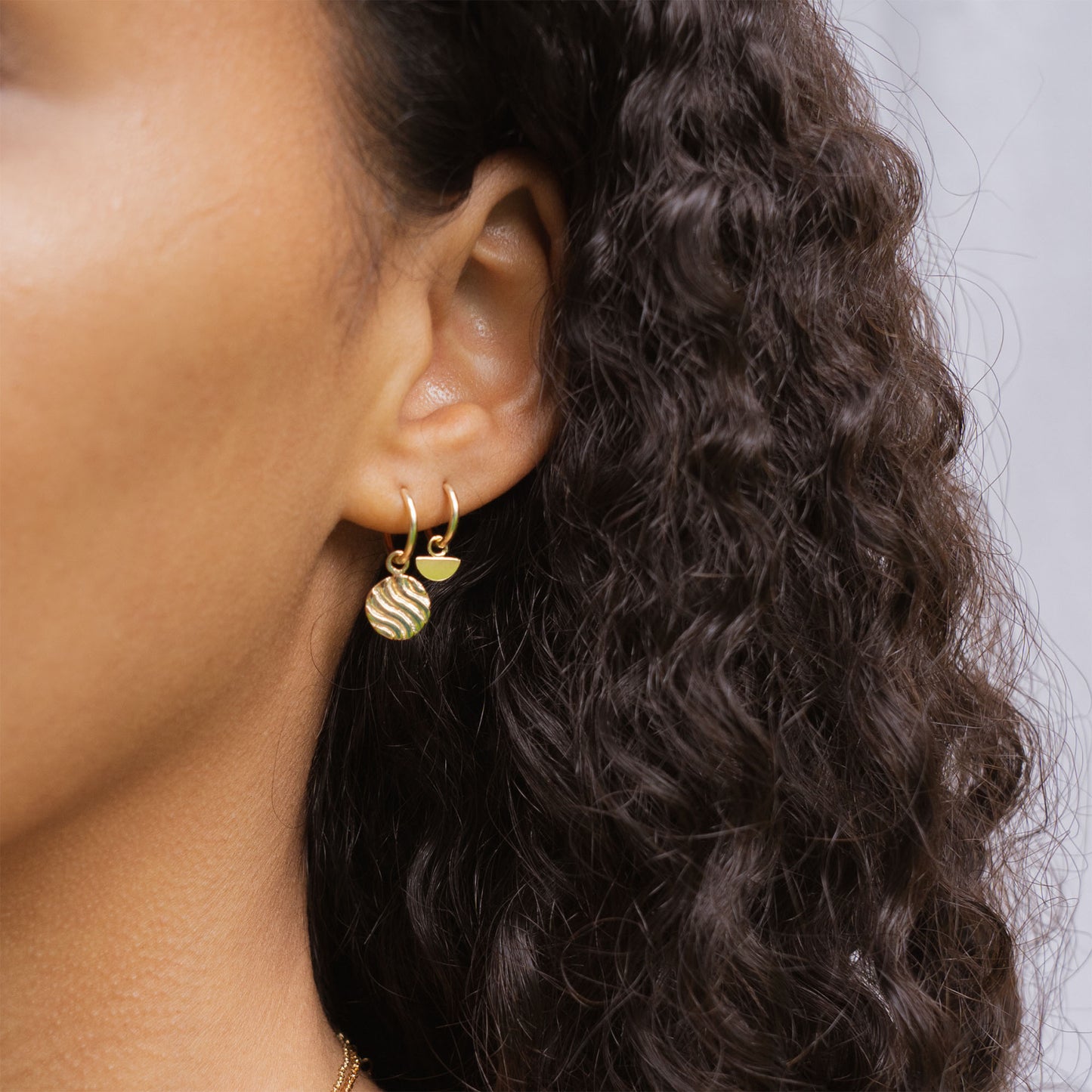 glas Gezamenlijke selectie terugtrekken Gouden oorbellen met hanger bestellen - koiatelier.com – Koi Atelier